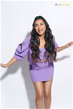 Prajakta Dusane Height, Weight, Net Worth, Age, Birthday, Wikipedia, Who, Nationality, Biography