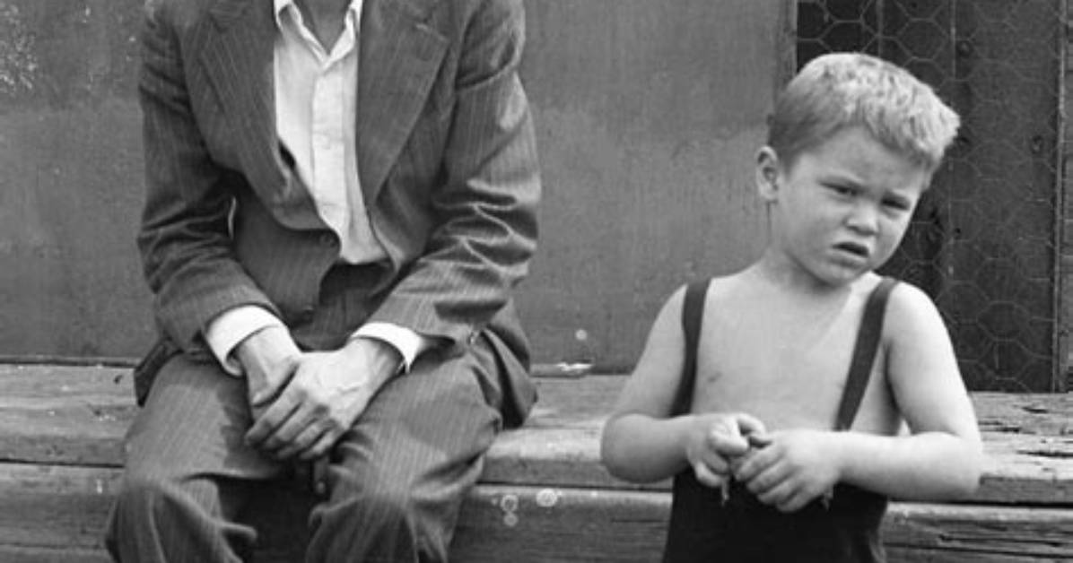 Robert De Niro's Childhood Photos: a Glimpse into the Past