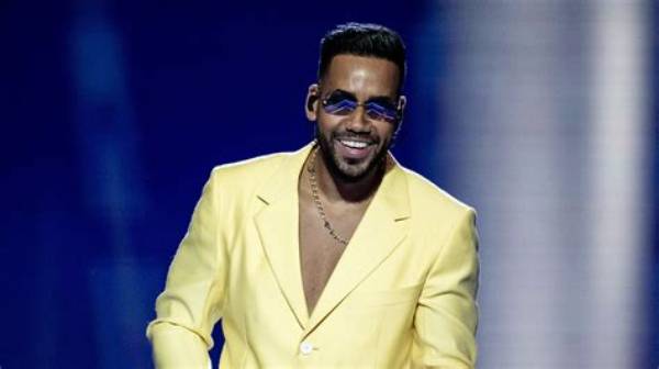 Romeo Santos: Meet His Identical Twin Brother