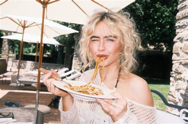 Sabrina Carpenter: Embracing a Vegetarian Lifestyle