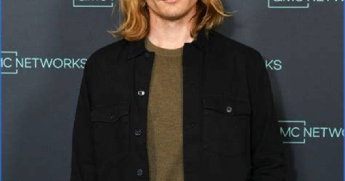 Sam Reid Height: a Hollywood Heartthrob's Stature Revealed