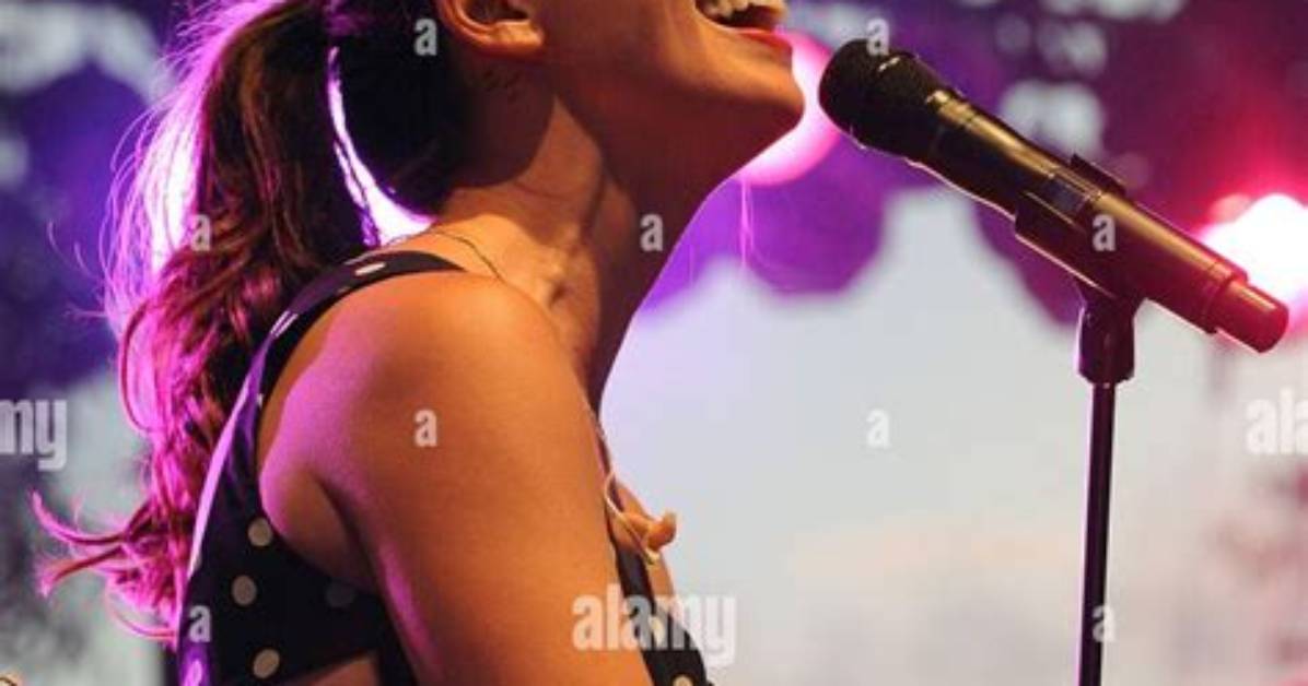 Sara Bareilles Delivers Spine-Tingling Performance at Us Open