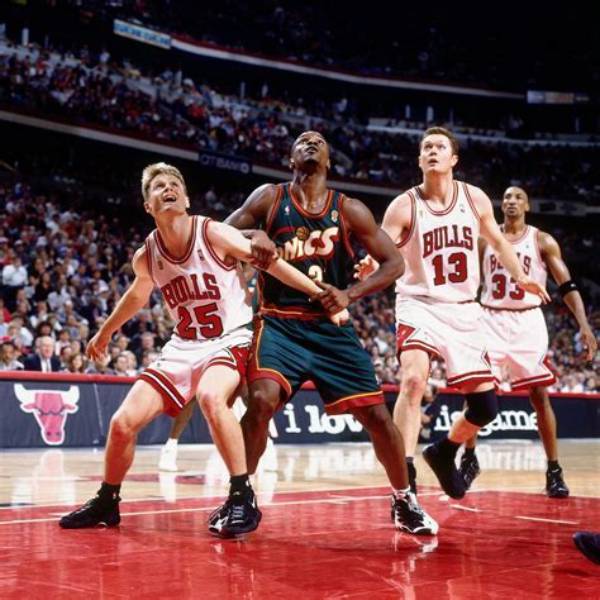 Scottie Pippen: the Unsung Hero of the Chicago Bulls
