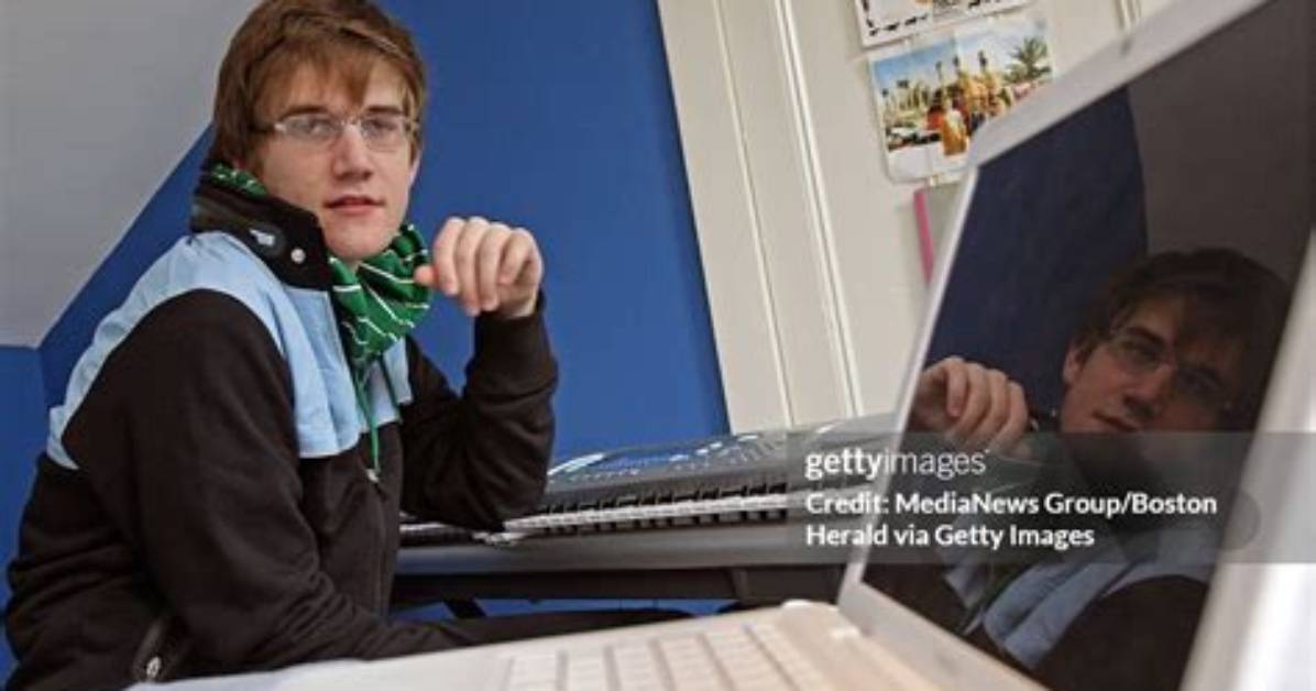 The Comedian, Challenger, and Youtube Sensation