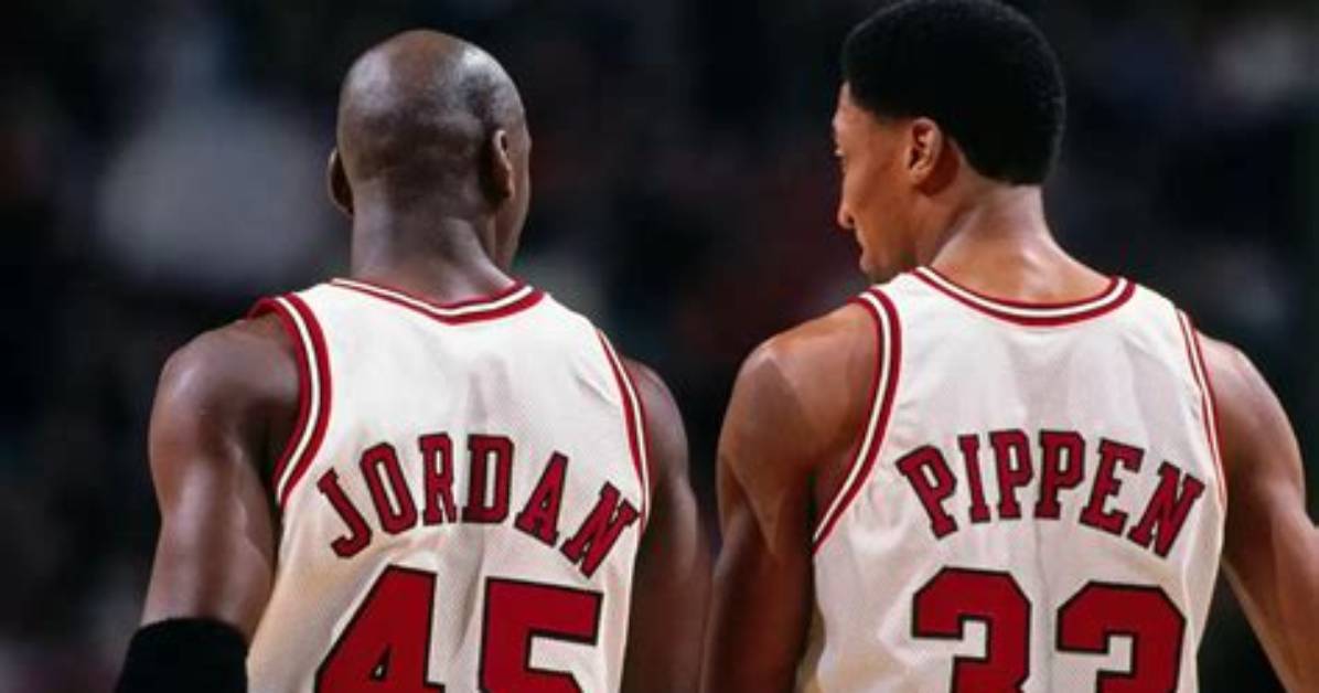 **The Dynamic Duo: Scottie Pippen and Kobe Bryant**