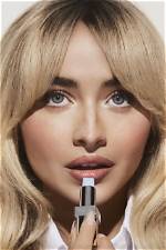 The Scoop on Sabrina Carpenter's Lip Enhancements: Are They Natural or Enhanced?