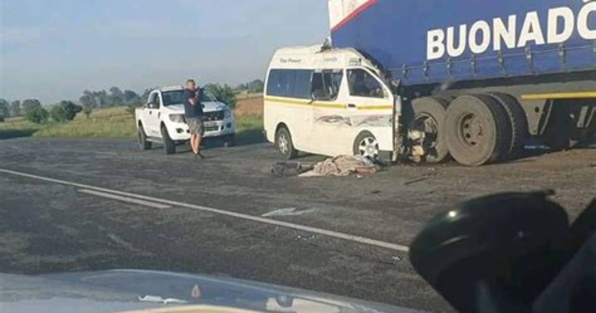 Tragic Highway Car Crash: Multiple Lives Lost