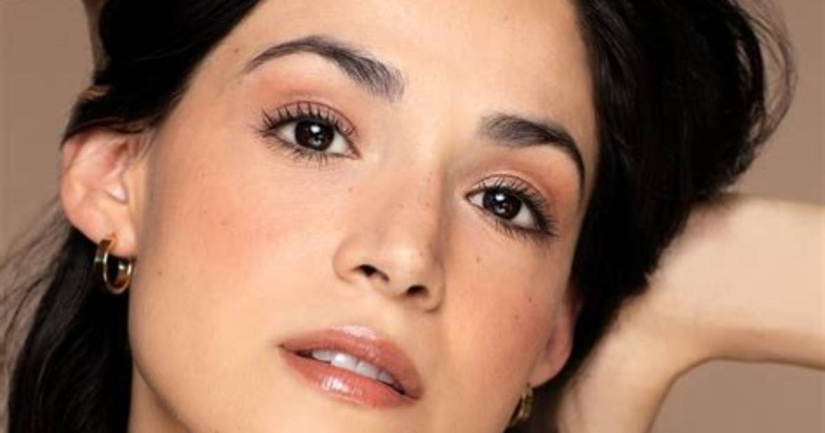 Uncover Ariana Guerra's Story: a Wikipedia Deep Dive