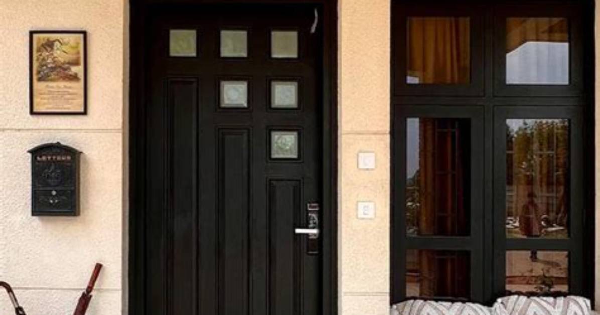 Uncover the Lavish Abode of Former British Tennis Star: Tim Henman's House