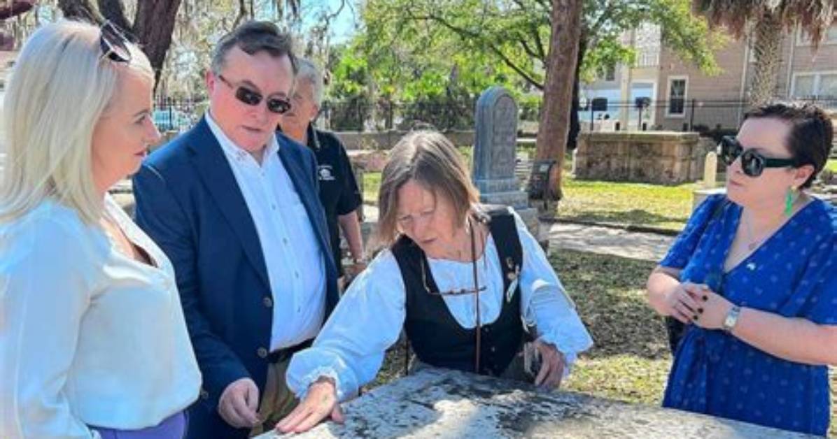 Uncover the Secrets of Florida Politics with John Wells