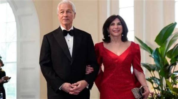 Unraveling the Mystery: Is Karina Coser Married?