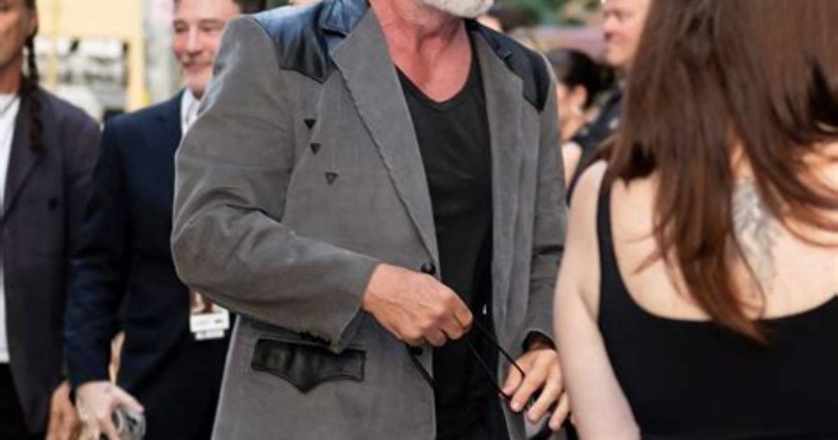 Unveiling Dominic Purcell's Height: Secrets Revealed