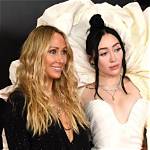 Unveiling Noah Cyrus' Gender Identity: Discoveries and Insights