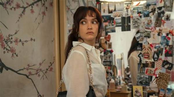 Unveiling Olivia Cooke's Girlfriend: a Deep Dive into Her Love Life