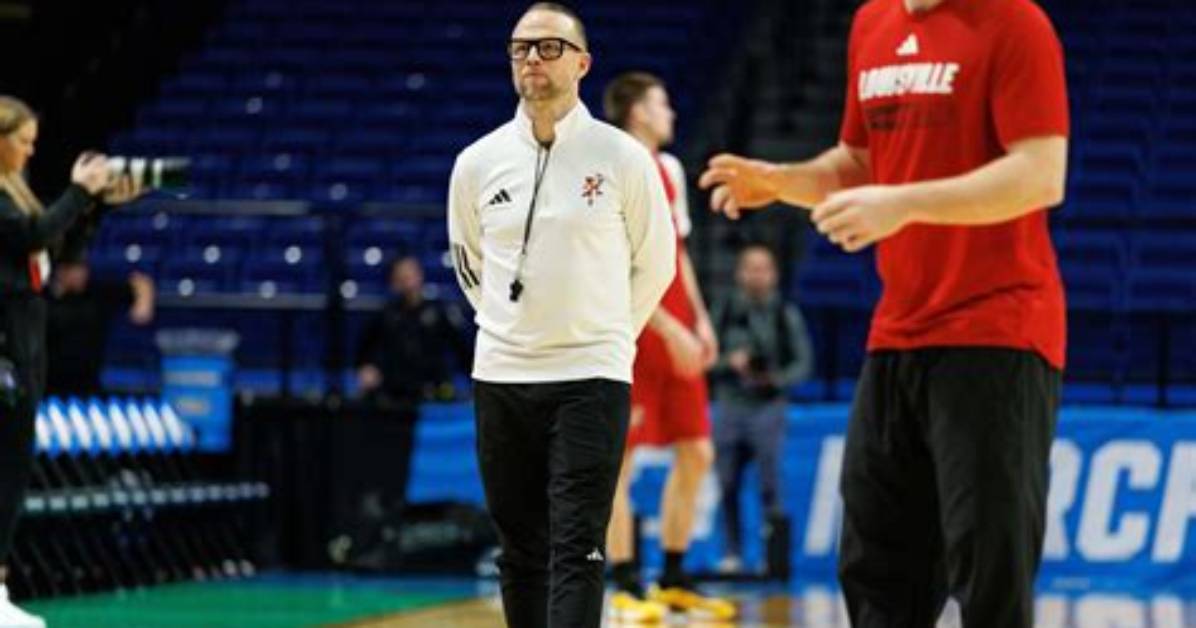 Unveiling Pat Kelsey's Height: a Game-Changing Advantage