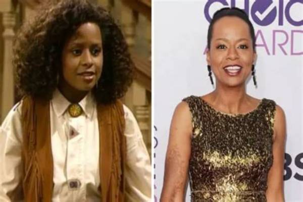 Unveiling Tempestt Bledsoe's Family Life: Does Tempestt Bledsoe Have Kids?
