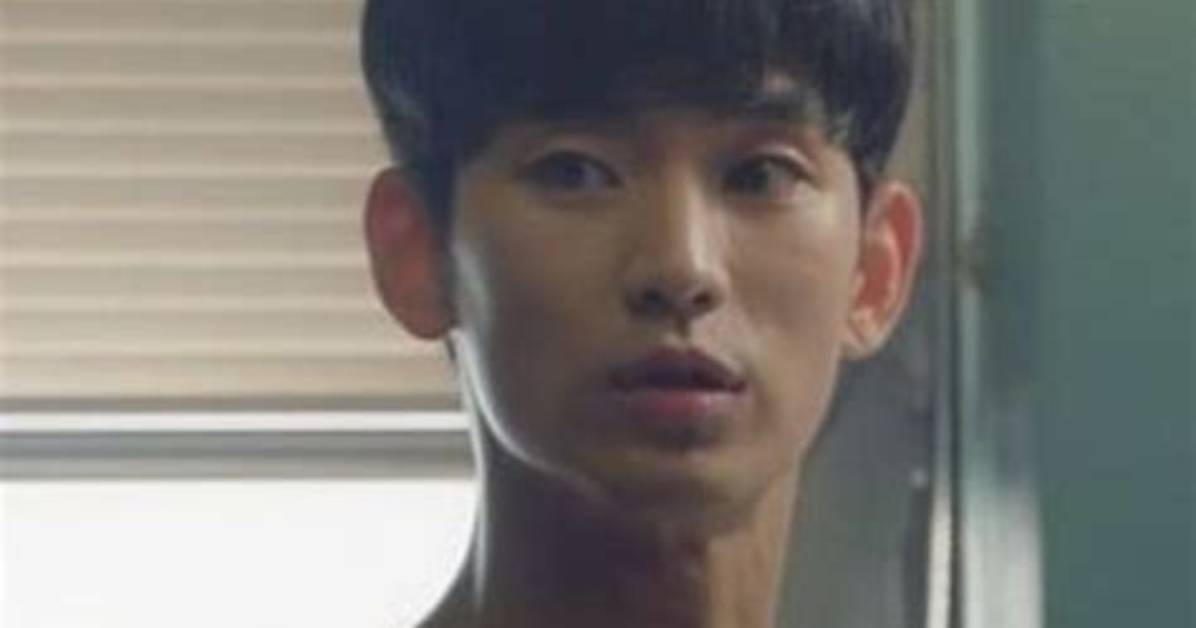 Unveiling the Alluring Kim Soo Hyun Physique