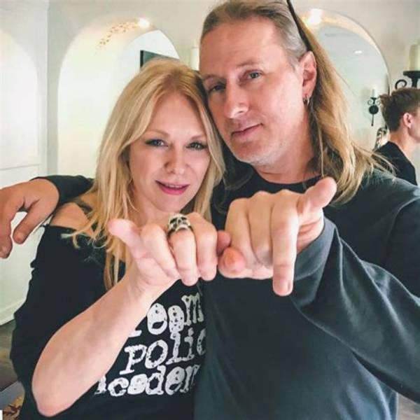 Unveiling the Family Life of Jerry Cantrell: Does He Have Children?