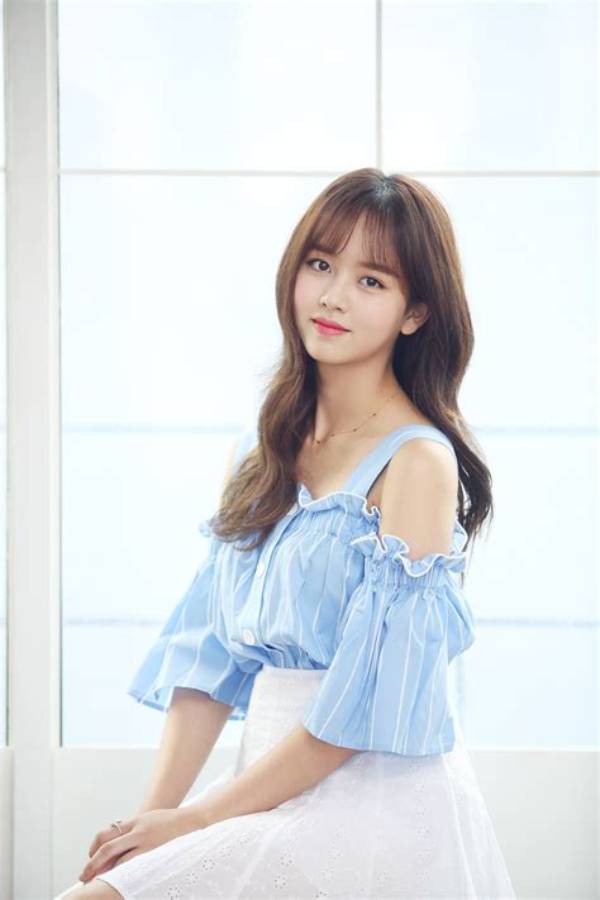 Unveiling the Life of Kim So Hyun's Wife: a Glimpse into Their Journey