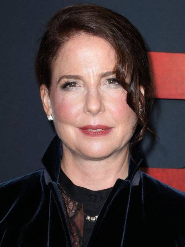 Unveiling the Life of Robin Weigert and Her Husband