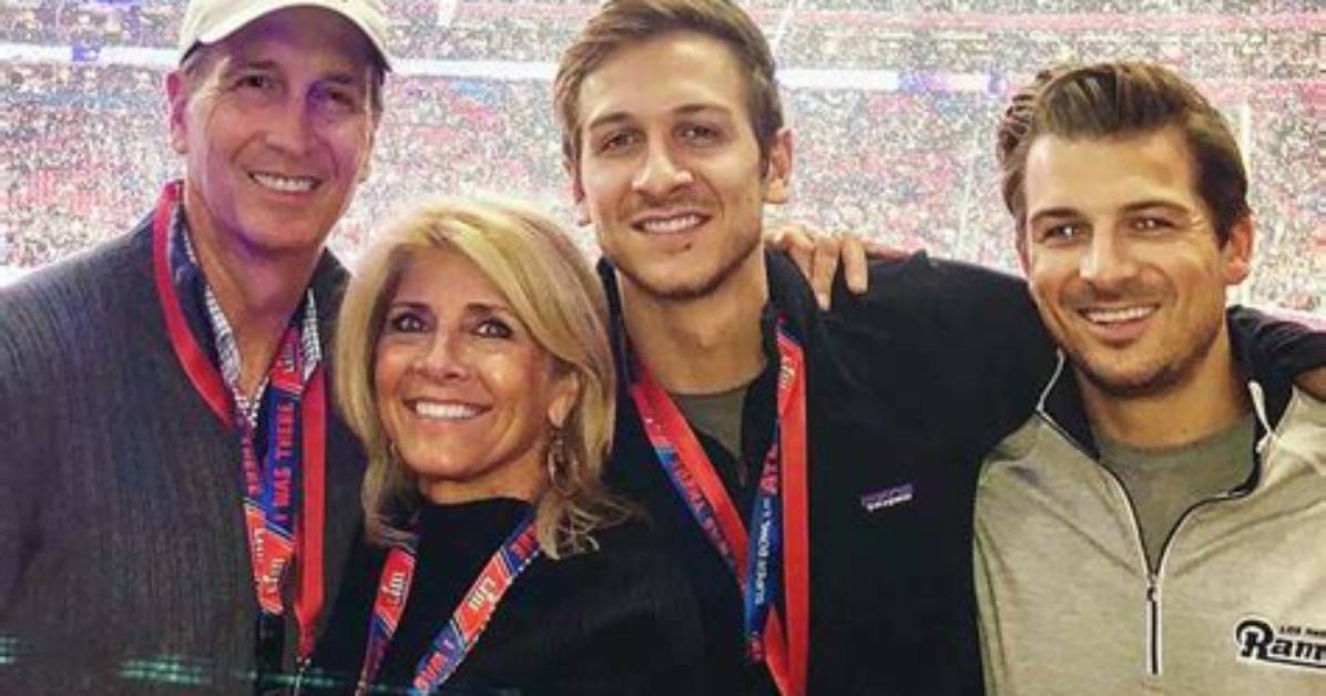 Unveiling the Secrets of Austin Collinsworth: Insights and Discoveries