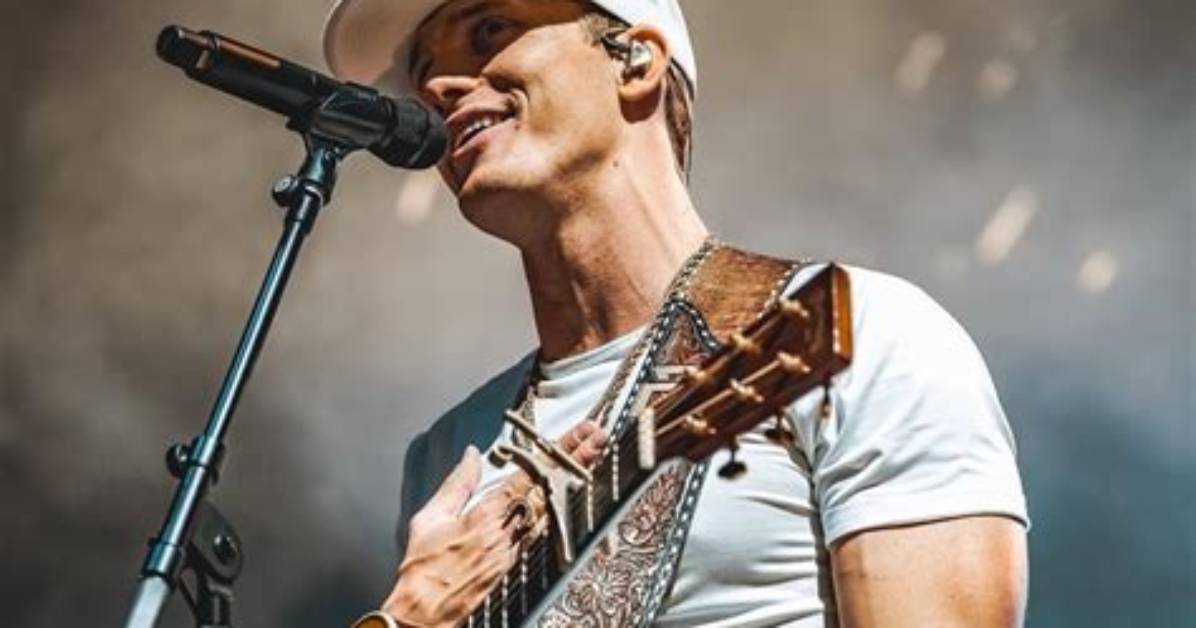 Where Is Parker Mccollum From, What Is His Age and Net Worth?
