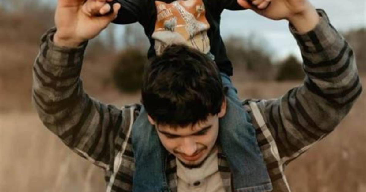 Who Is Noah Thompson Son Walker Lee Thompson? Baby Mama Angel Dixon and Their Relation
